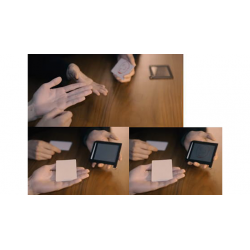 WOW PASS CASE par Katsuya Masuda